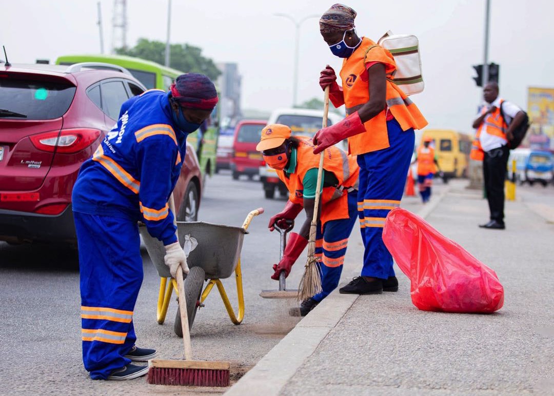 Zoomlion deploys 500 personnel to beautify Accra ahead of presidential inauguration