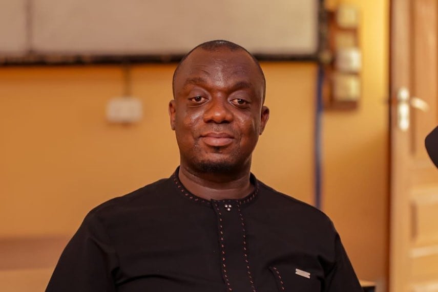 Cocaine allegation: Security officers suspected to be from NIB besiege Assin South MP Ntim Fordjour’s residence