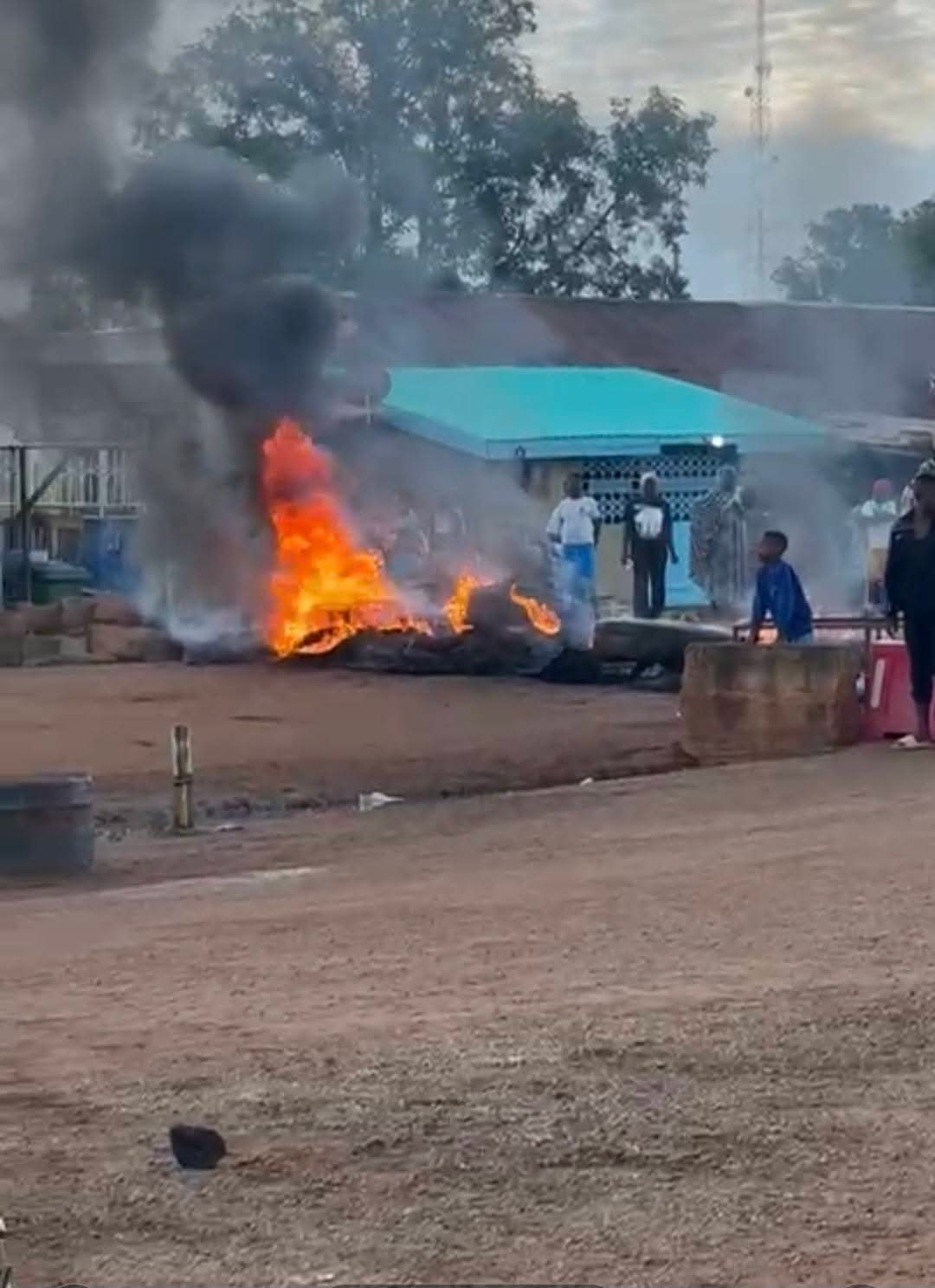 Chaos Erupts At Hamile Over Alleged Arrest of A Woman By Burkina Faso Agents